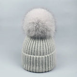 Winter Knit Beanie Hat With Fox Fur Pom For Women_Cwah05043