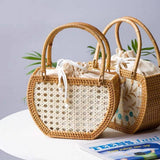 HANDMADE RATTAN BASKET SHELL STORAGE HANDBAG_CWMM4550
