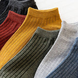 SOLID VERTICAL STRIPES BREATHABLE ANKLE SOCKS_CWMS032
