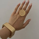 FASHIONABLE AND STYLISH SQUARE ALLOY BRACELET_CWMM3122