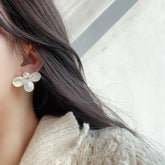 SIMPLE CLOVER URBAN COOL EARRINGS_CWAJE1709