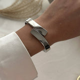 FASHIONABLE HIGH GRADE ALLOY OPEN BRACELET_CWMM3112
