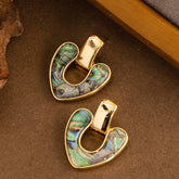 ABALONE SHELL HEART PENDANT EARRINGS_CWMM4302