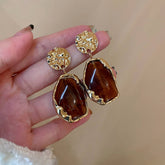 PLEATED GEOMETRIC FRENCH VINTAGE EARRINGS_CWAJE2322