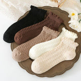 Twisted Fashion Cotton Lace Socks For Women_Cwms2006