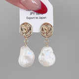FRESHWATER PEARL GEOMETRIC ROSE EARRINGS_CWAJE2034