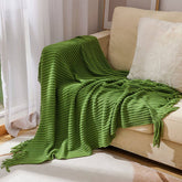 KNITTED SOFT BLANKET WITH TASSELS_CWMM0206