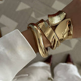 IRREGULAR HIGH END OPEN NICHE METAL BRACELET_CWMM3082