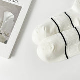 BLACK AND WHITE STRIPED MESH COTTON SOCKS_CWMS0956