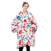 OVERSIZED HOODIE BLANKET WITH CARTOON PRINT_CWMM8984