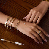 18K GOLD TITANIUM STEEL HEART ZIRCON OPEN BANGLE_CWAJE4680