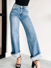 Straight-Leg Wide-Leg Rolled-Up Denim Trousers
