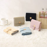 Minimalist Floral Pendant Trifold Wallet_Cwab06238