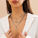 MINIMALIST LOCK KEY PENDANT NECKLACE_CWAJE1174