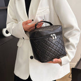 NEW RETRO SIMPLE DIAMOND BLACK COSMETIC BAG_CWAB4430