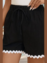 CONTRAST COLOR LACE CASUAL ELASTIC SHORTS_CWBSP0268