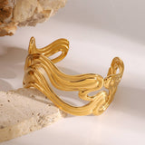 18K GOLD IRREGULAR WAVE TEXTURED OPEN BANGLE_CWAJE4706
