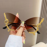 STYLISH LARGE FRAME BUTTERFLY DIAMOND SUNGLASSES_CWASG0192