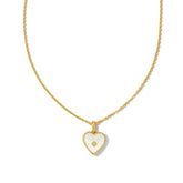 SWEET HEART SHELL PENDANT NECKLACE_CWMM5294