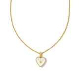 SWEET HEART SHELL PENDANT NECKLACE_CWMM5294
