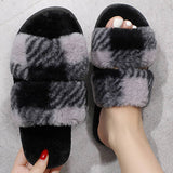 HOME TWO COLOR PLAID PLUSH SLIPPERS_CWSHS0365