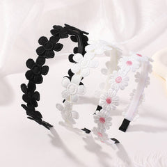 CHILDRENS VINTAGE DAISY EMBROIDERED HEADBAND_CWAHA2402