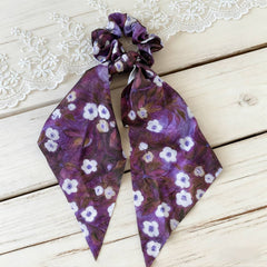 Silk Ink Print Scrunchie With Ribbon Tail_Cwaha07595