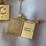 OPEN AND CLOSE STAR AND MOON DIAMOND NECKLACE_CWMM3820