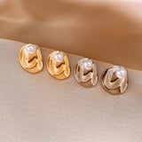PLEATED GEOMETRIC IRREGULAR ROUND PEARL EARRINGS_CWAJE2340