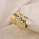 NEW SIMPLE HOLLOW FLOWER ENAMEL EARRINGS_CWAJE3991