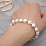 ELEGANT AND COOL PEARL BRACELET_CWAJE1674