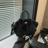 Soft Fur Bucket Bag ? Cute Crossbody Purse_Cuab00393