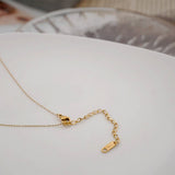 SMALL TEMPERAMENT PEARL CLAVICLE NECKLACE_CWAJE1669