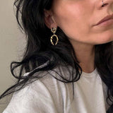 IRREGULAR HOOP HORSESHOE ZIRCON 18K GOLD EARRINGS_CWAJE5062