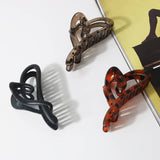 MATTE LOVE HAIR CLIP WITH LETTER STYLISH CLAW_CWAHA1037