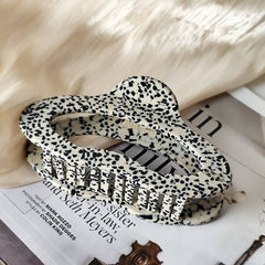 Acetate Sweet Large Cloud Hairpin_Cwaha07233
