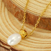 STAINLESS STEEL PLATED 18K GOLD PEARL NECKLACE_CWAJE0696