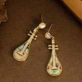DIAMOND ENCRUSTED ABALONE PIPA PENDANT EARRINGS_CWMM4286