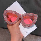 LARGE FRAME CAT EYE SUNGLASSES WITH DIAMONDS_CWASG0822