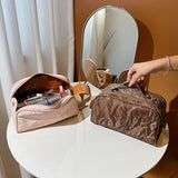 RETRO PORTABLE LARGE CAPACITY COSMETIC BAG_CWAB4421