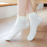 MESH RETRO TWIST RUFFLE ANKLE SOCKS FOR WOMENS_CWMS035