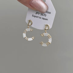 SMALL FRESH C SHAPED EARRINGS_CWAJE2016