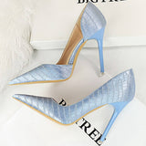 RETRO PATTERN SIDE HOLLOW POINTED TOE HIGH HEELS_CWSHH0112