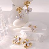 FLOWER DESIGN EARRINGS_CWAJE0460