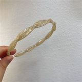 Small Twisted Hairband For Everyday Wear_Cwaha07130
