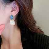 IRREGULAR SQUARE OVAL EARRINGS WITH WATER PATTERNS_CWAJE2050