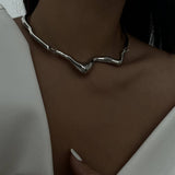 NEW COLD STYLE GEOMETRIC TWISTED DESIGN NECKLACE_CWMM3132