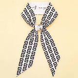 CHIC FLORAL LETTER TWILLY SCARF GIFT WRAP_CWASC0098