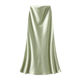 ELEGANT PLEATED SATIN FISHTAIL SKIRT_CWBMS0287