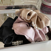 PEARL SILK BIG HAIR SCRUNCHIES_CWAHA0440
